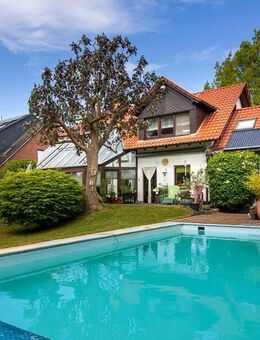 KÄUFERPROVISIONSFREI: Exklusives Wohnen mit Wohlfühlfaktor - Traumhaus mit großem Garten, Pool und Wellnessbereich - Hamm