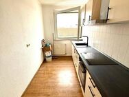 2 Zi.-Whg inkl. EBK, Balkon, Stellplatz und Keller - Merseburg
