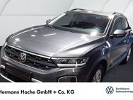 VW T-Roc, 1.0 TSI Life, Jahr 2024 - Blomberg (Nordrhein-Westfalen)