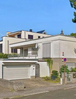 Villa in Bergen-Enkheim (Frankfurt am Main) mit Weitblick - Top Wohnlage - Frankfurt (Main)