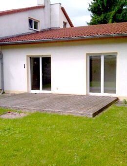 Fußläufig zum Park Babelsberg: Vermietete 3-Zimmer-Remise mit Garten und Stellplatz in ruhiger Lage - Potsdam