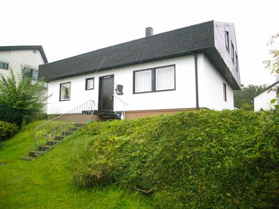 Schönes sonniges Einfamilienhaus in ruhiger Lage