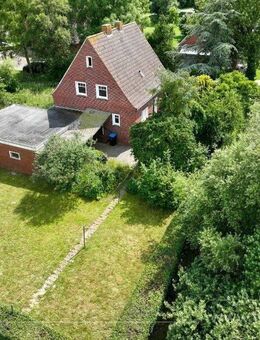 Rückwärtig unverbaut: Gemütliches Einfamilienhaus mit Potential - Leer (Ostfriesland)