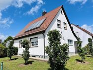 Ihr neues Zuhause im Grünen! Fortlaufend modernisiertes, sehr gepflegtes Haus mit Garage und sonnigem Garten mit Baumbestand - Haßfurt