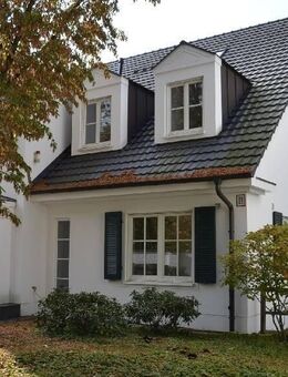Exklusive Doppelhaushälfte in bevorzugter Lage von Wittlaer nahe des Rheins - Düsseldorf