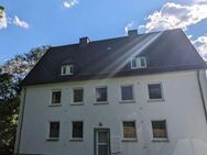 Renovierte Dachgeschosswohnung · 2 Zimmer · 44qm · inkl. neuwertiger Einbauküche - Meschede (Kreis- und Hochschulstadt)