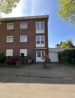 Altenlingener Weg 32; 4-Zi. Whg. mit ca. 90 m² Wfl., Balkon, INNENSTADTLAGE - Lingen (Ems)