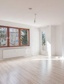 Sonnige 3-Zimmer-Wohnung mit Balkon - modern, gepflegt, sofort frei - Berlin