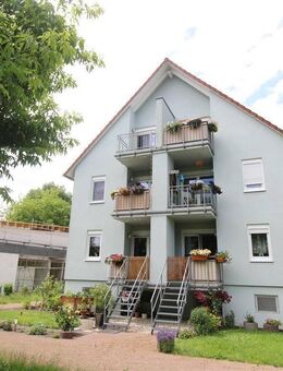 Familien aufgepasst!!! - Tolle 4 Zi-Whg. mit Balkon, ruhige Lage, gute Anbindung, Garage! - Wiedemar