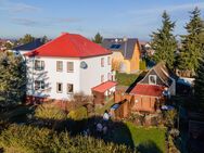 Ein-/Zweifamilienhaus in Fredersdorf - Mit Keller, zwei Küchen/Bädern, Ausbaureserve, Garage, Pool - Fredersdorf-Vogelsdorf