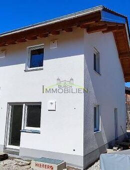3-Zimmer-Wohnung mit großem Süd- Balkon in ruhiger Dorflage, 25 min vom Münchner Zentrum - Krailling