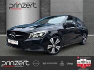 Mercedes CLA 200, 1.6 Shooting Brake Urban Night-Paket, Jahr 2018 - Darmstadt