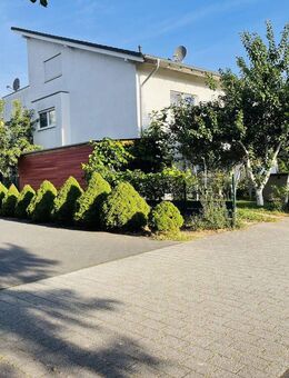 TOP-Lage auf dem begehrten Heddesdorfer Berg in Neuwied (Bienenkaul) - Neuwied