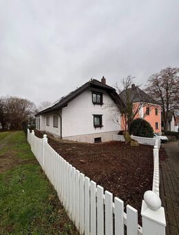 PROVISIONSFREI! Freistehendes Einfamilienhaus mit viel Platz und Charme in St. Ingbert–Rohrbach - Sankt Ingbert