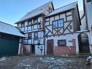 Renovierungsbedürftig - Wunderschönes Häuschen mit viel Abstellmöglichkeiten und schönem Garten (Für kleine Leute :-)) - Walldürn