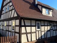 Freistehendes Fachwerk-Einfam. Haus auf ca. 800m² Grundstück (Gebäude und Freifläche) in 97453 Reichmannshausen - Schonungen