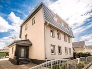 Den ganzen Tag Sonne- EFH + kleinem Nebengebäude, Pool und überdachtem Freisitz... - Borna