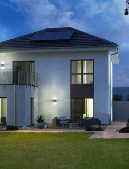 Haus und Grundstück in Dahlwitz-Hoppegarten - Hoppegarten