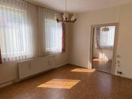 Renovierungsbedürftiges Ein-/Zweifamilienhaus mit Nebengebäuden in zentraler Lage von Coburg - Coburg