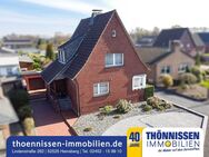 Freistehendes Einfamilienhaus mit zeitloser Raumaufteilung und idyllischem Garten - Heinsberg
