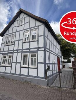 Charmantes Fachwerkhaus mit Neubaucharakter in direkter Innenstadtlage von Höxter - Höxter