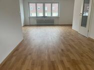 Bad Tölz: Kernsanierte, helle 3-Zimmer-Wohnung mit Balkon in ruhiger Lage. - Bad Tölz
