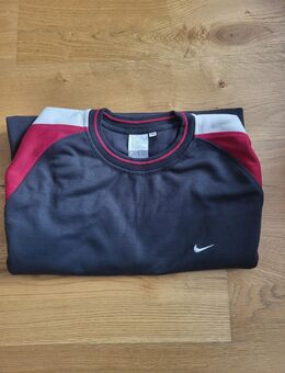Nike Pulli (Rot und Schwarz) - Buchen (Odenwald)