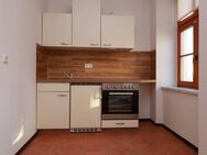 Ab 01.08.2025! Gemütliche und teilmöblierte 2-Raum-Wohnung mit Fahrstuhl! - Görlitz