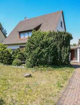+++RESERVIERT+++Zuhause in Tennenlohe - Sanierungsbedürftiges Familienheim in ruhiger Wohnlage - Erlangen