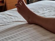 SUCHE FUSSMASSAGE - Düren