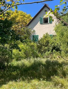 Geroda: Charaktervolles Wohnhaus in der bayrischen Rhön mit Gästehaus und Panoramablick ins Grüne - Geroda (Bayern)