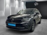 VW Tiguan, 1.5 TSI Life BUSINESS, Jahr 2023 - Speyer