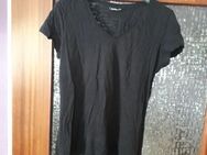 Damen-T-Shirt schwarz Gr.44 AA 52 cm - Euskirchen Zentrum