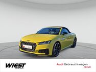 Audi TT, Roadster 45 TFSI qu S, Jahr 2023 - Darmstadt