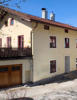 Vier Wohnungen, ein Zuhause. Saniertes Mehrfamilienhaus im Ortskern. - Miesbach
