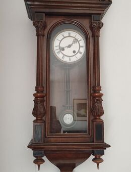 Auf alt gemachte Uhr - Karlsfeld