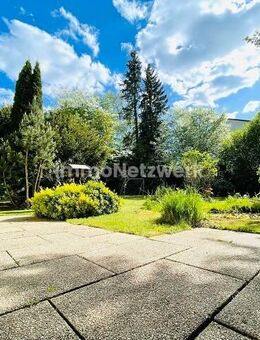 ***Charmantes Familienhaus mit Anliegerwohnung - Frei stehendes Zweifamilienhaus mit Herz*** - Hof