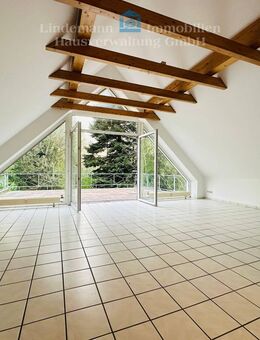 Renoviertes Einfamilien- oder Mehrgenerationenhaus mit Dachterrasse und Garten - Beckdorf