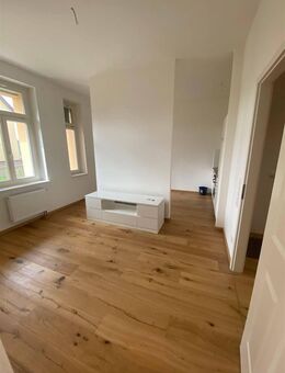 Wurzen* Am Stadtpark* helle 2 Zimmer-Wohnung mit Balkon* Zweitbezug* Parkett* EBK* - Wurzen