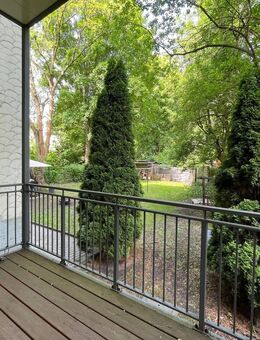 3 Zimmer, 85m² mit neuem Bad und Balkon ins Grüne! - Chemnitz