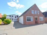 Zentral gelegenes Einfamilienhaus mit ausgebautem DG und kleiner Gewerbefläche in Wesselburen - Wesselburen