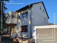 Zweifamilienhaus auf großem Grund mit Potential zur weiteren Bebauung in Ezelsdorf - Burgthann