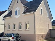 Kirchheim-Paradiesle: Wohnen in bester Lage- stilvolles EFH mit hohen Decken und viel Platz ! - Kirchheim (Teck)