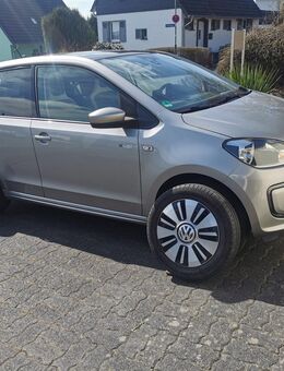VW e up Flotter, kleiner Stadtflitzer zu verkaufen - Bad Hersfeld