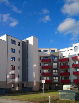 *Hochwertig ausgestattete 1-Raum-Wohnung mit Balkon, Fahrstuhl im Haus* - Stralsund