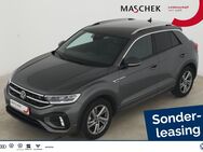 VW T-Roc, 1.0 TSI R-Line, Jahr 2023 - Wackersdorf