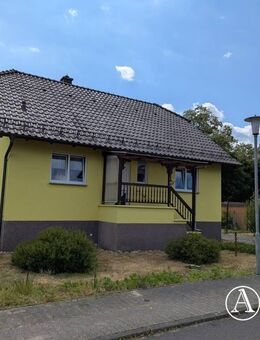 großzügiges Einfamilienhaus mit Keller in Niedergörsdorf / Altes Lager - Niedergörsdorf