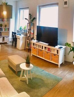 Großzügige 5-Zimmer Altstadt-Wohnung, Einbauküche und Esszimmer, Master-Badezimmer, Gäste-Badezimmer, Hauswirtschaftsraum in Top-Innenstadt Lage - Amberg