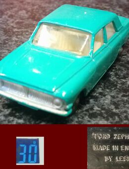 Ford Zephyr 6 grün, türkis, Lesney , England, No. 33 - Berlin