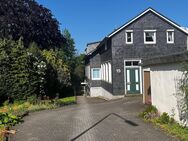Einfamilienhaus mit großem Grundstück | Zentrale Lage - Wermelskirchen